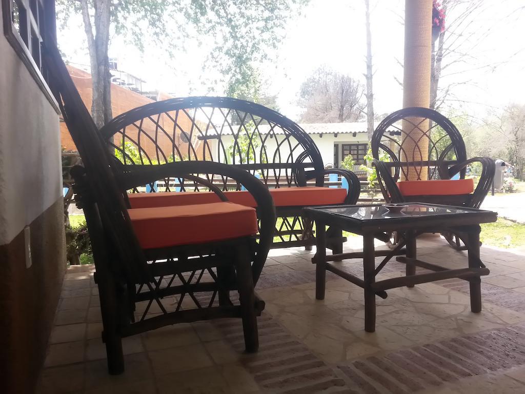 Hotel Hacienda Club La Diligencia ซานกริสโตบัล เด ลาสกาซาส ภายนอก รูปภาพ