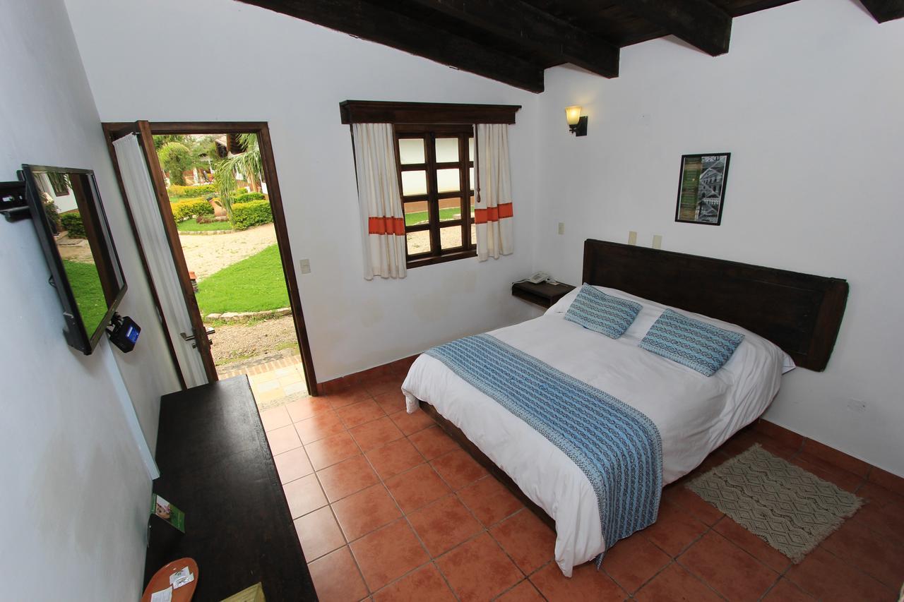 Hotel Hacienda Club La Diligencia ซานกริสโตบัล เด ลาสกาซาส ภายนอก รูปภาพ