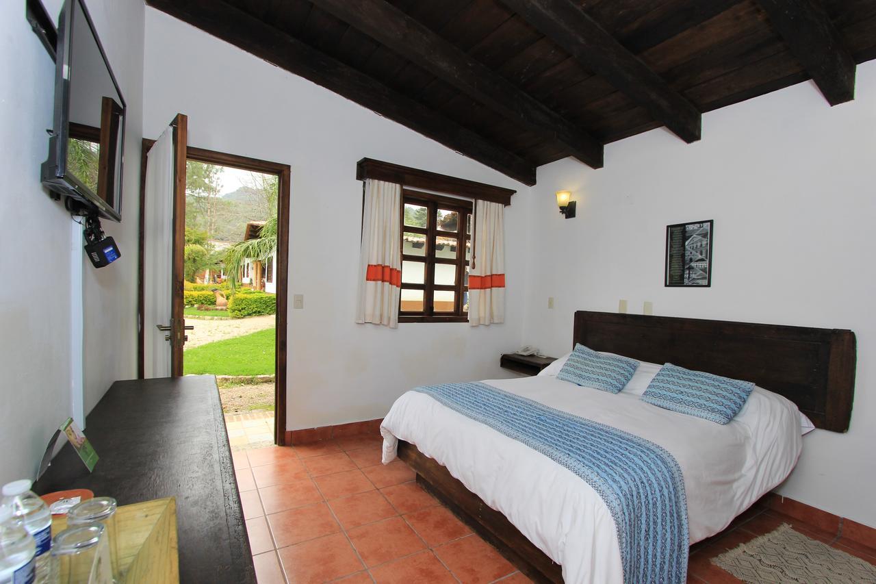Hotel Hacienda Club La Diligencia ซานกริสโตบัล เด ลาสกาซาส ภายนอก รูปภาพ